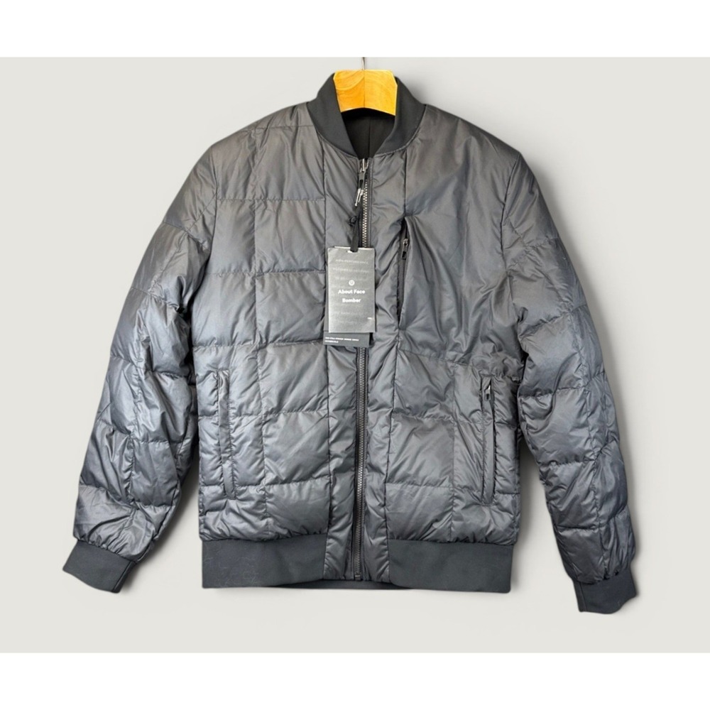 NWT Lululemon About Face Bomber Mens S Black Reversible 700-Down Jacket LM4848S